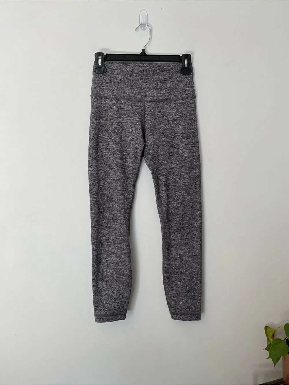 Lululemon Wunder Under Crop High-Rise Gray Leggings Women’s Size 6